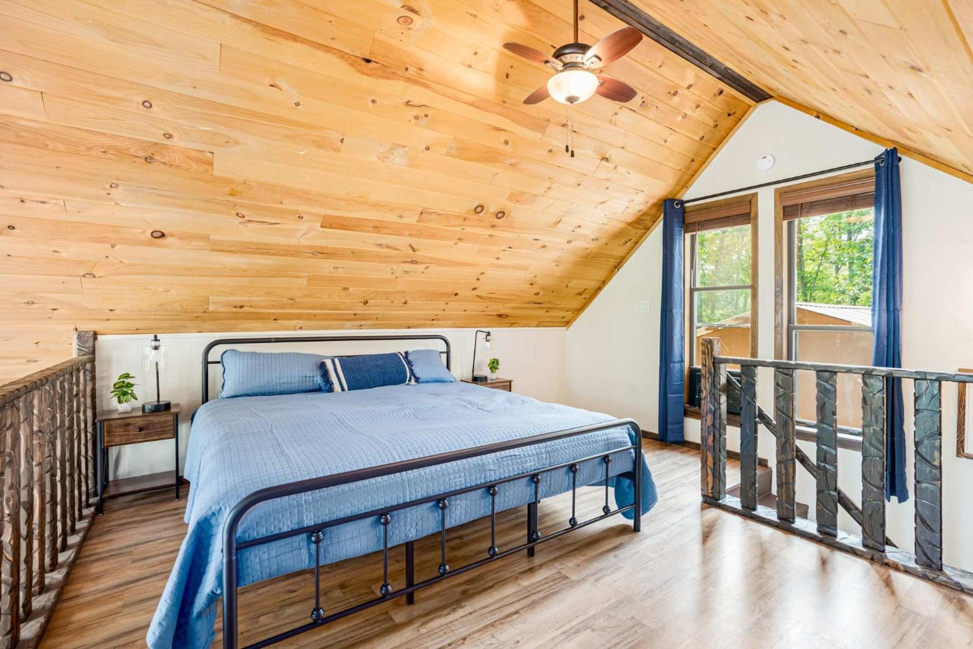 Quaint Loft Cabin W Hot Tub, Firepit, Deck & Grill Hedgesville Kültér fotó
